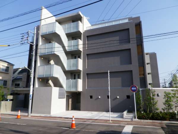 希望の方は図面、(仮)見積書、室内写真等すぐに送付致します。その他諸条件気軽にご相談下さい。