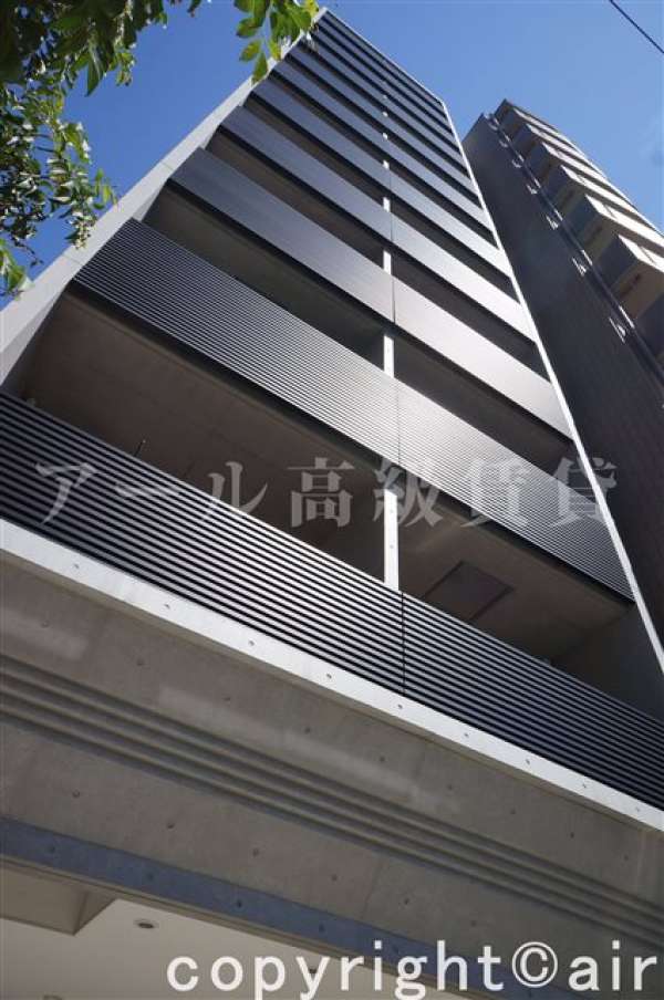 セルビシエ白金