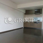 床面はキレイなフローリング張り！(居間)